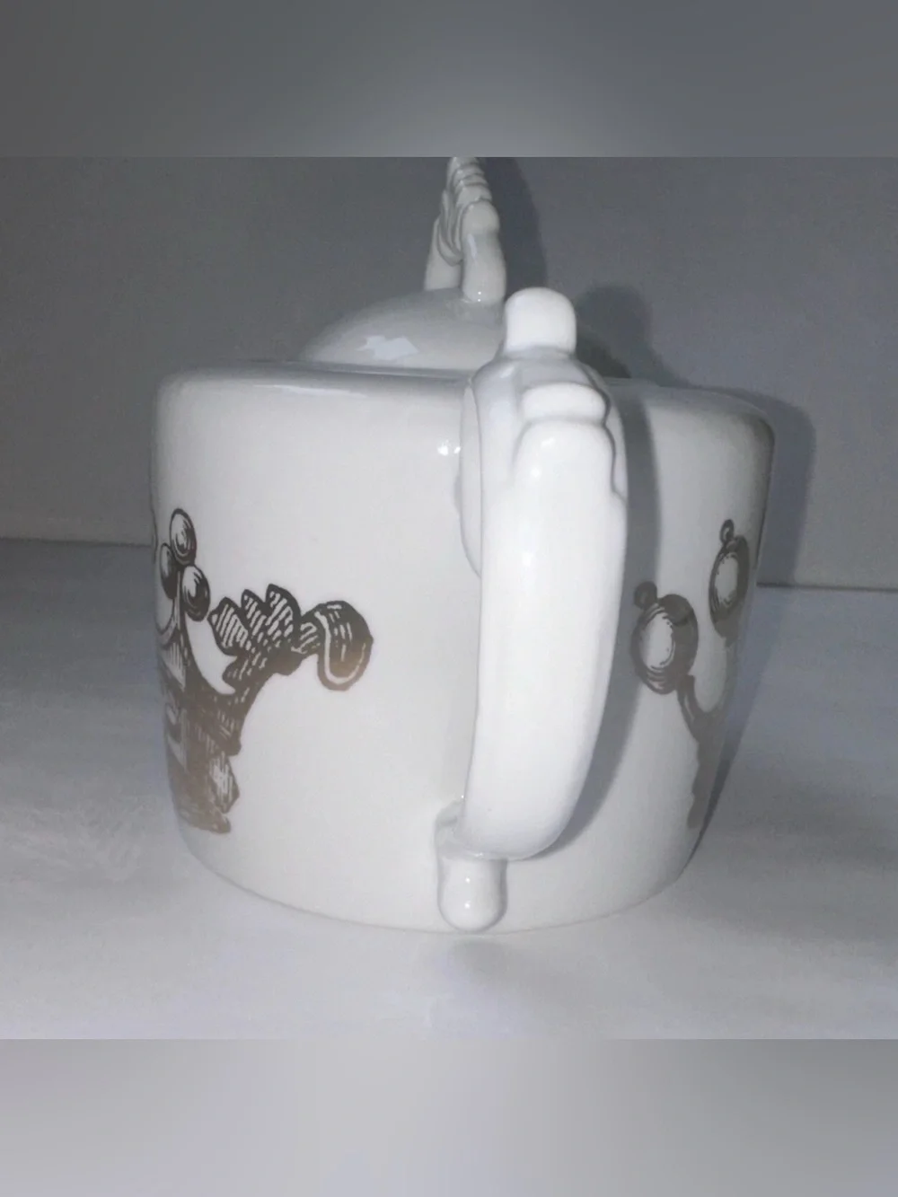 Rosanna Kings Road Redux Royal Gold Crown Porcelain Teapot + Lid Large 6 Cup